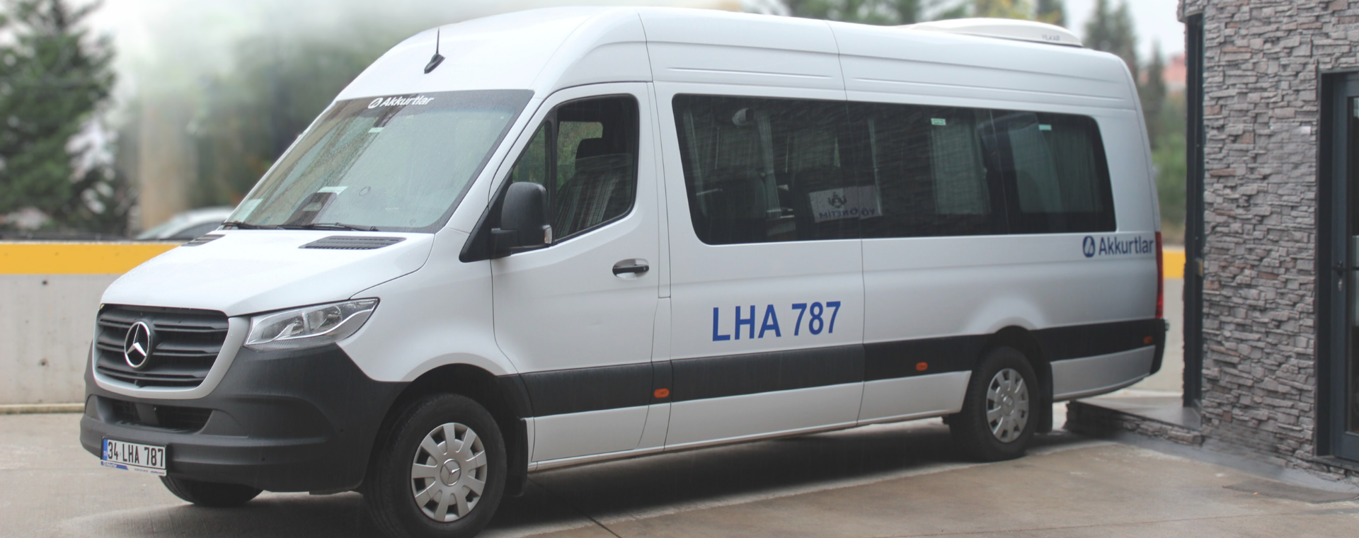 Özmal araç gücümüz sayesinde personel taşımada standartları biz belirliyoruz